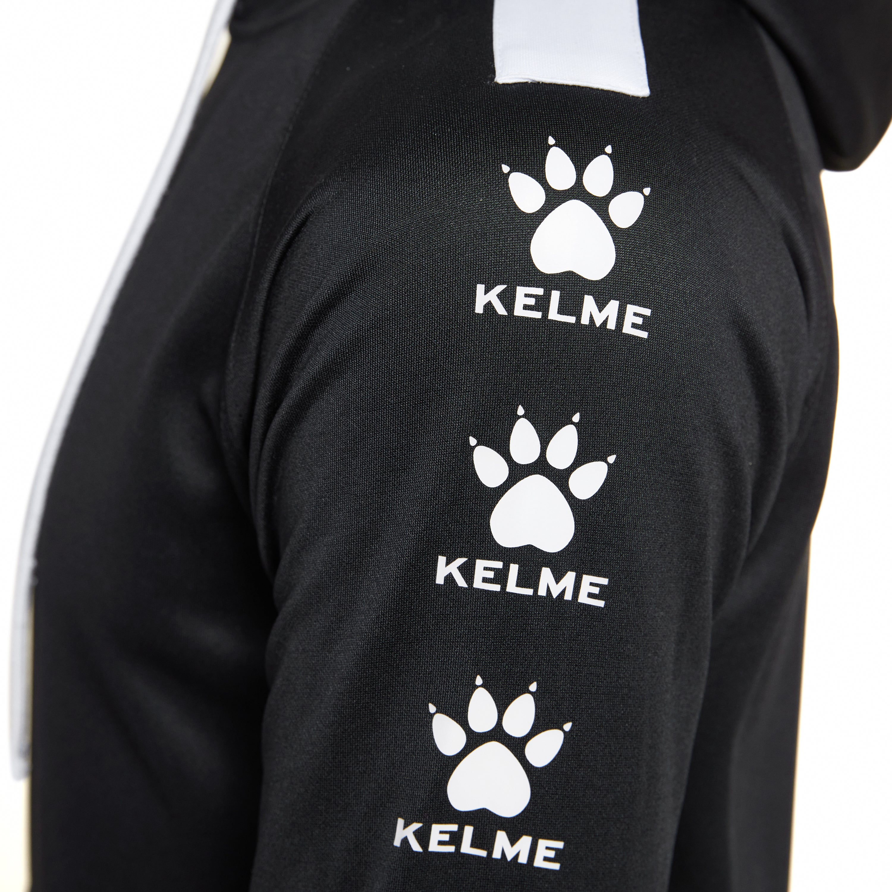 SWEATSHIRT PRETO DE RUA