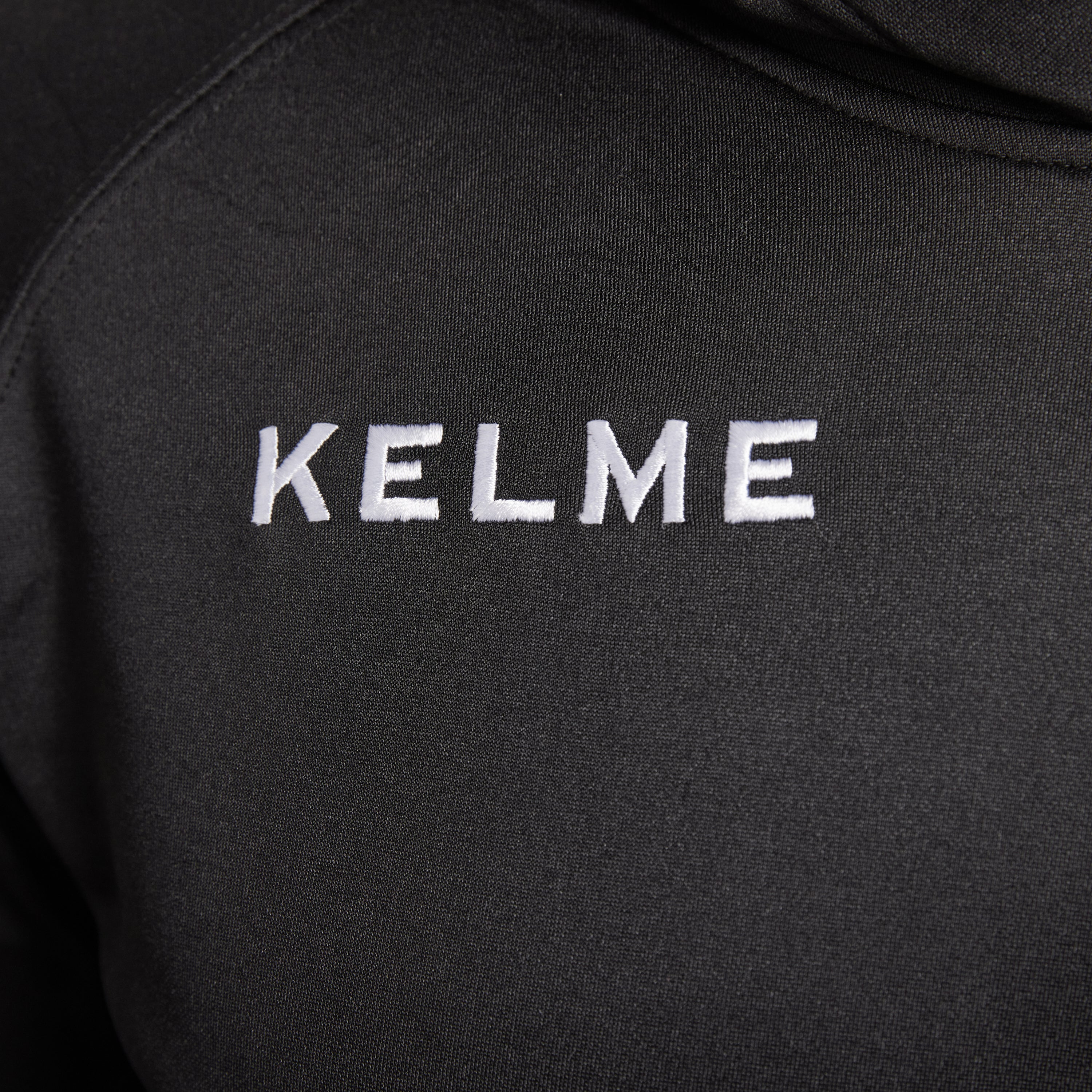 SWEATSHIRT PRETO DE RUA