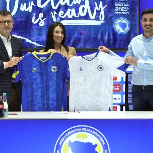 KELME AND THE FOOTBALL FEDERATION OF BOSNIA AND HERZEGOVINA PRESENT THE NEW KITS OF THE NATIONAL TEAM OF BOSNIA AND HERZEGOVINA